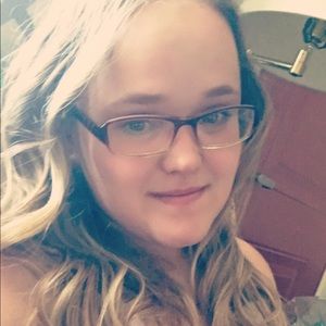 Meet your Posher, Genny